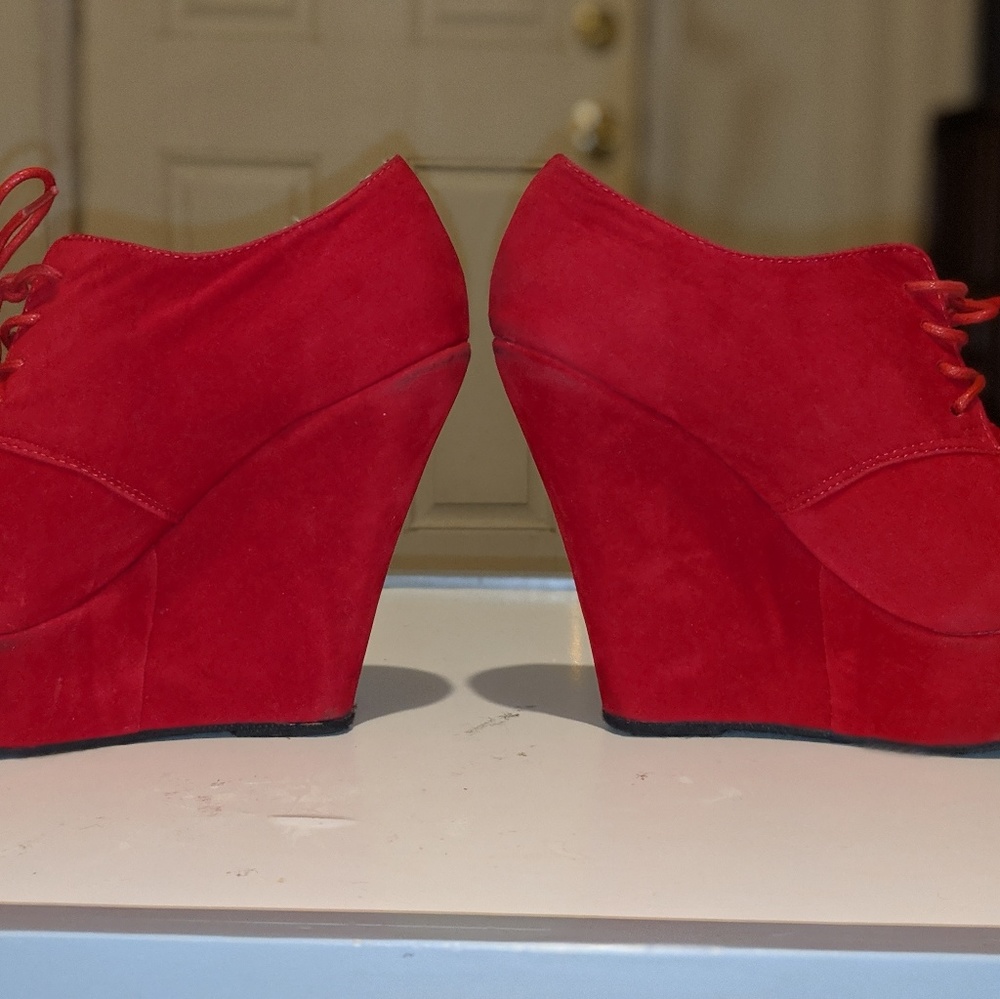 Delicacy Red wedged heels - Picture 6 of 6